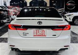 تۆیۆتا کامری